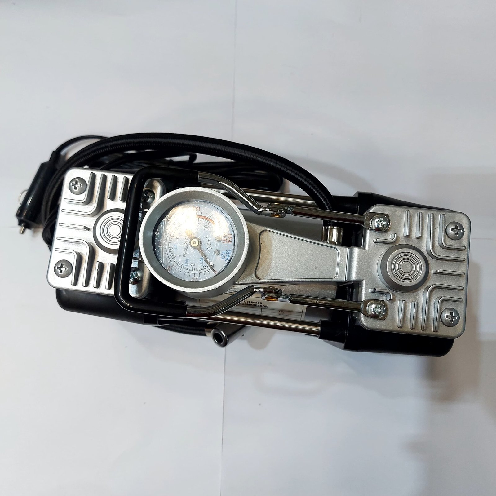 ماطور هواء لكفرات السيارة بقوة 288 واط - الصورة 2