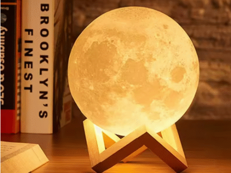 • أباجورة القمر