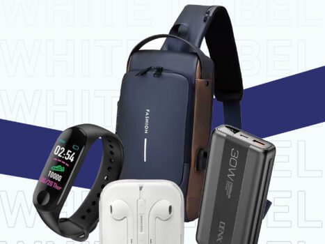 عرض توفيرك سعودي  (حقيبة - ساعة - سماعة - باور بنك10000ملى أمبير)