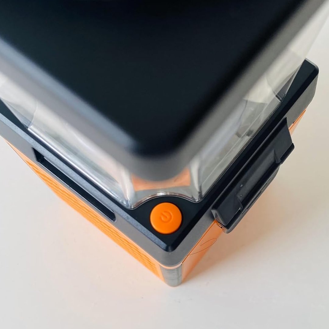 • مصباح وشاحن بالماء والملح - الصورة 4