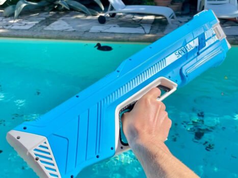 بندقية الماء الخارقة