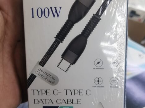 • كابل شحن  USB-type c