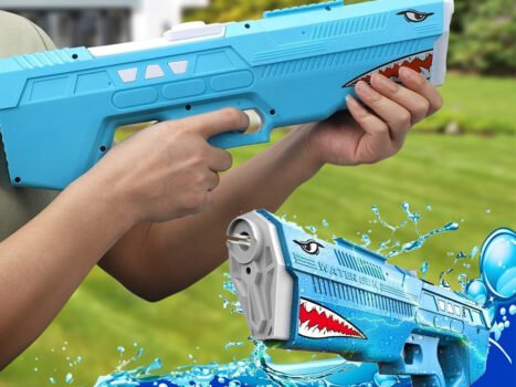 • رشاش المياه بشكل سمكة القرش