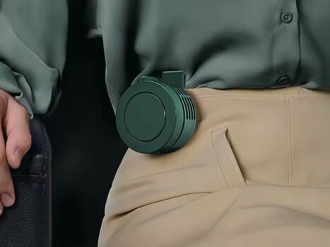 مروحة الملابس لتبريد الجسم